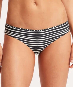 Seafolly Ladies Folklore Reversible Hipster Pant True navy -Seafolly Fashion Store 40473 933 True2520Navy 3