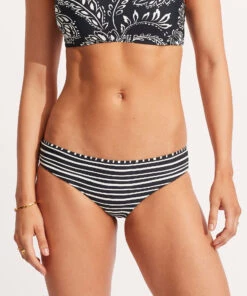 Seafolly Ladies Folklore Reversible Hipster Pant True navy -Seafolly Fashion Store 40473 933 True2520Navy 5