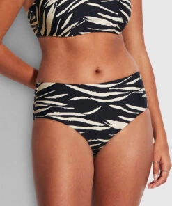 Seafolly Ladies Skin Deep Wide Side Retro Pant Black 9 Seafolly Ladies Skin Deep Wide Side Retro Pant Black -Seafolly Fashion Store 40586 940 Black 4