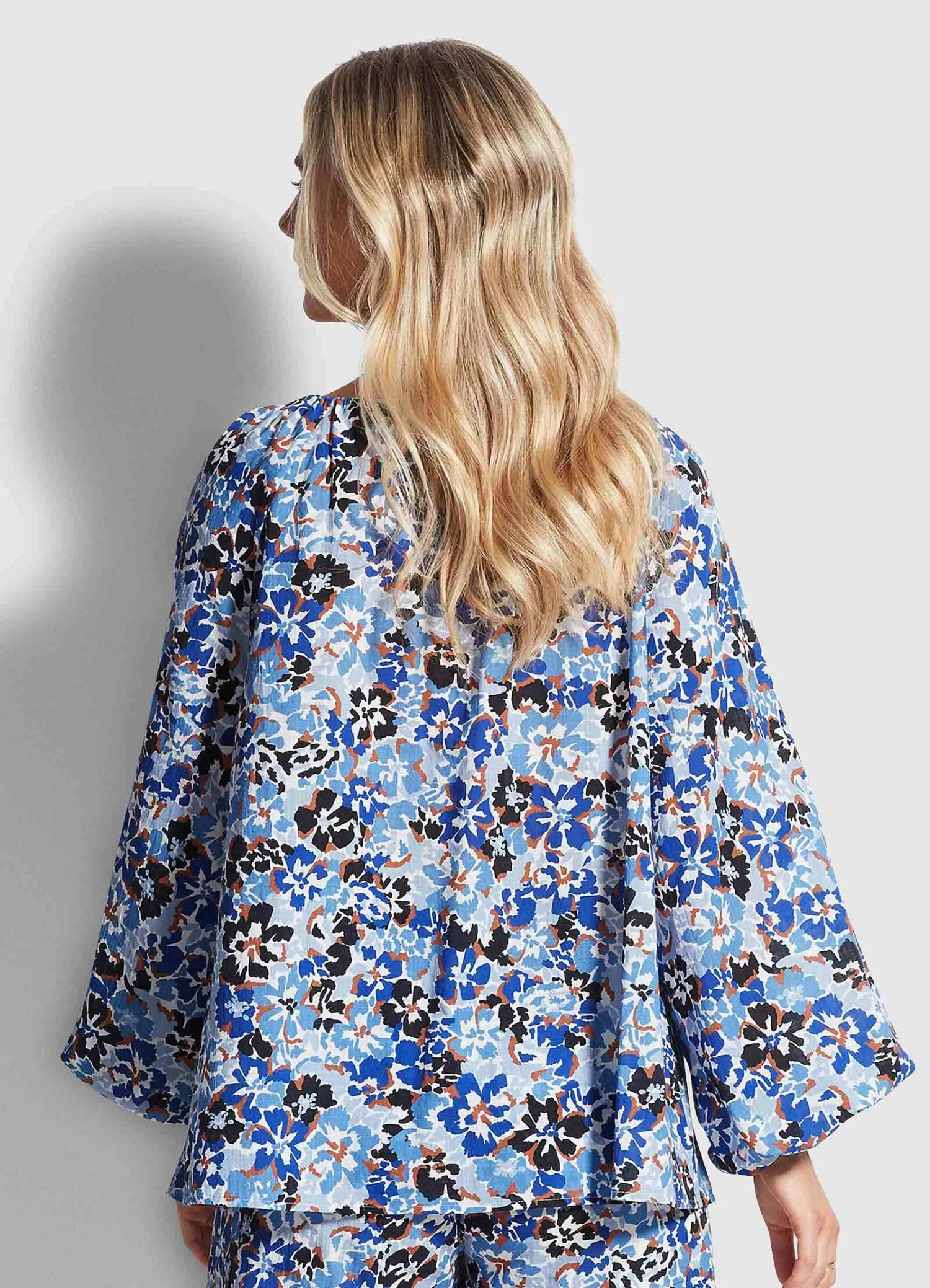 Seafolly Ladies Thrift Shop Peasant Top Mediterranean blue 4 Seafolly Ladies Thrift Shop Peasant Top Mediterranean blue - Image 4