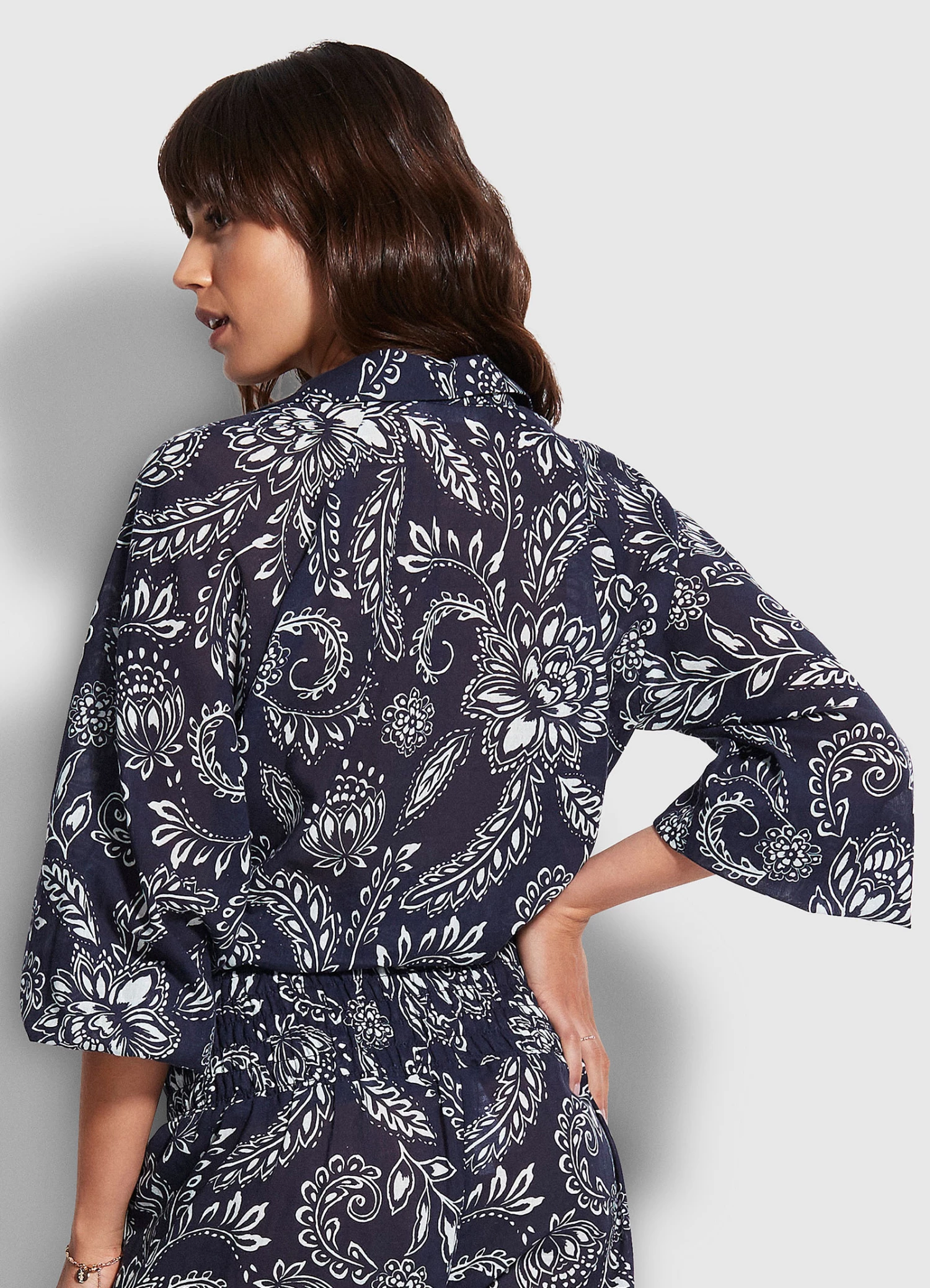 Seafolly Ladies Folklore Crop Shirt True navy 4 Seafolly Ladies Folklore Crop Shirt True navy - Image 4