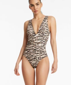 Jets Sahara Plunge One Piece Black -Seafolly Fashion Store J10869 BLK 3