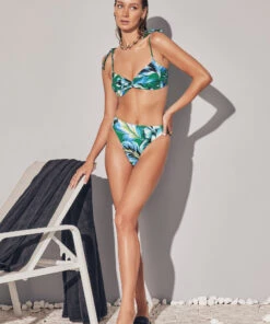 Jets Viva Twist Front Top Emerald